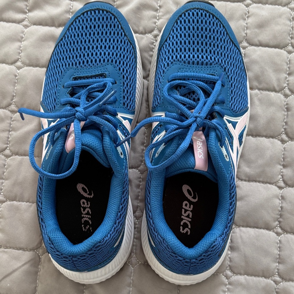 ASICS Women's Athletic Running Blue Sneakers with White/Pink Accents, 6.5